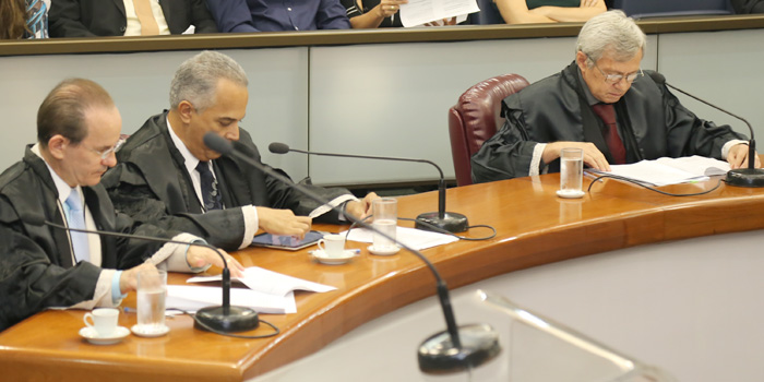 José Alves Viana (dir.), relator do processo